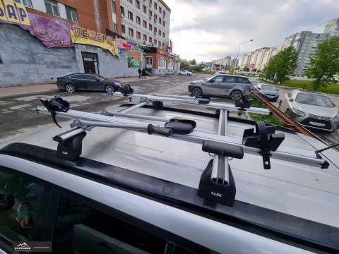 Фото велокрепления LUX MASTER (арт. 601188) на Suzuki Grand Vitara